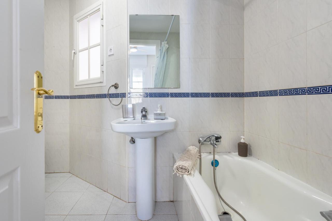 Апартаменты Apartamento Centrico La Victoria Малага Экстерьер фото